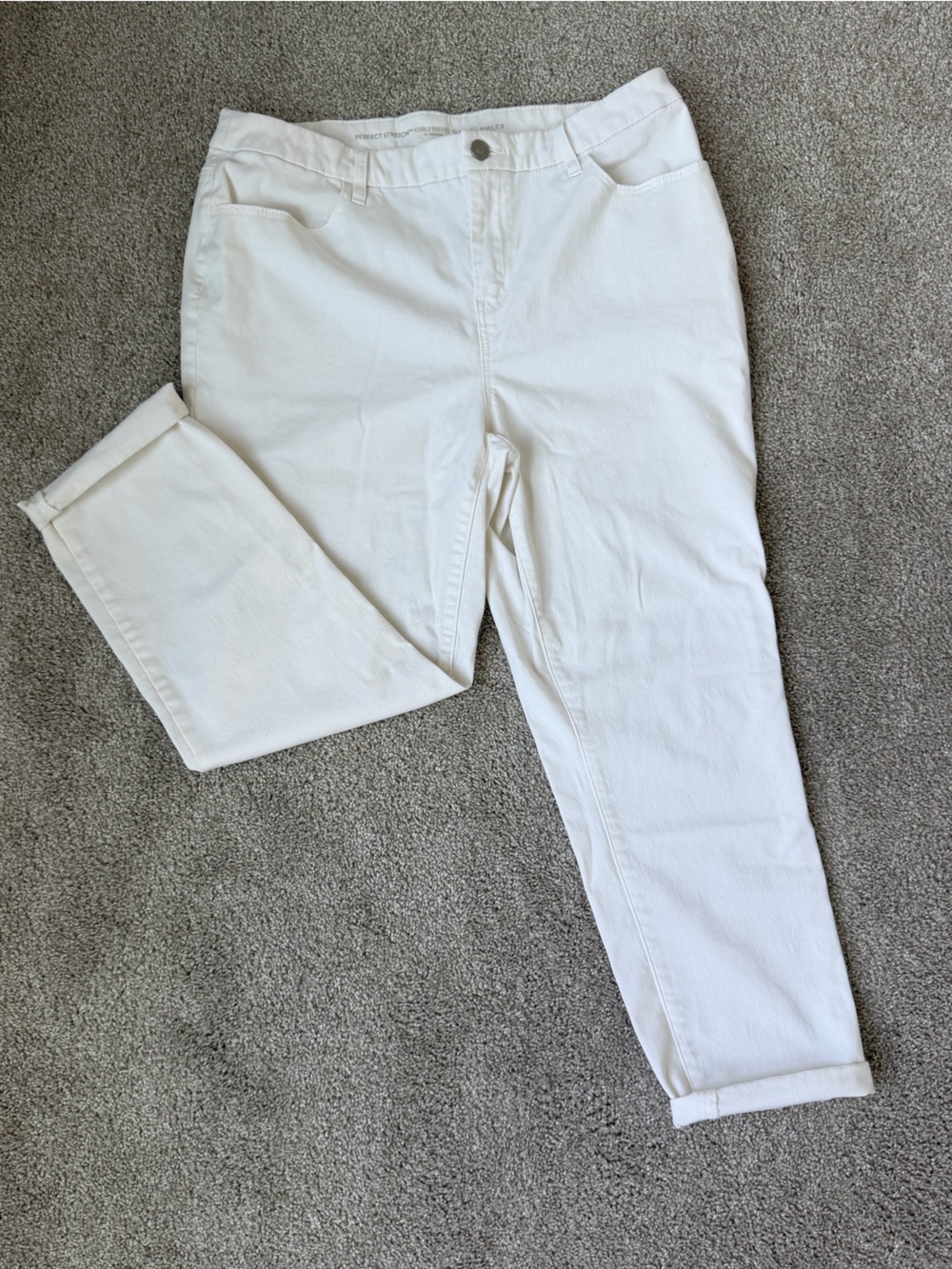 Chico’s White Cropped Women’s Jeans - Clean High-Rise Slim Fit